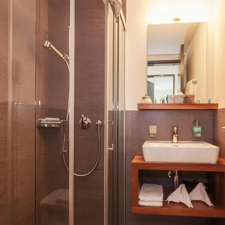 Sleeps 6 Pool Wifi Apartmán *